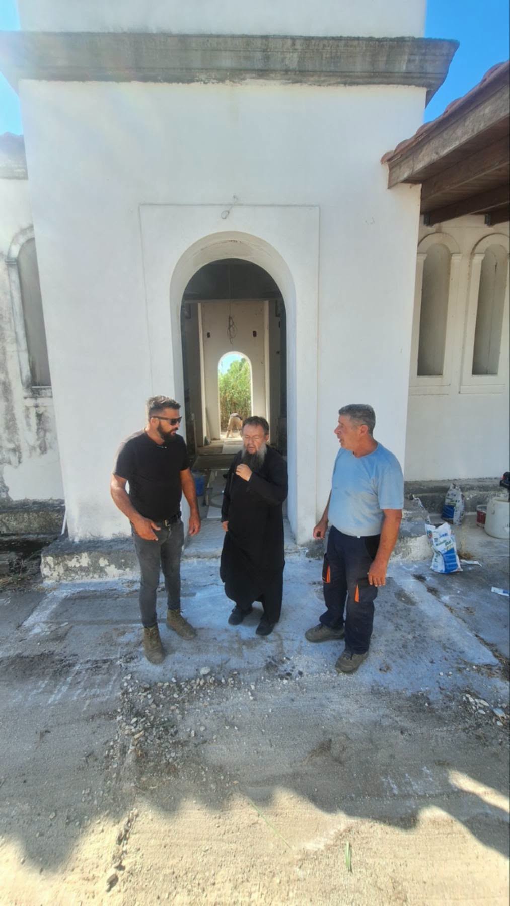 Καθαρισμός και ευπρεπισμός στον Άγιο Γεράσιμο στα Λεχαινά!
