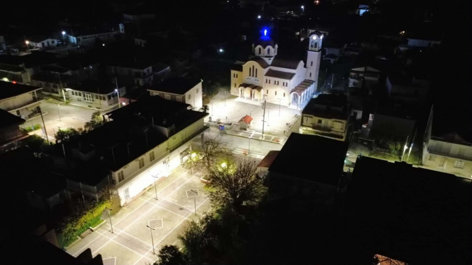 Ολοκληρώθηκε η πρώτη φάση αναβάθμισης του δημοτικού φωτισμού στο Νεοχώρι με την τοποθέτηση νέων φωτιστικών LED