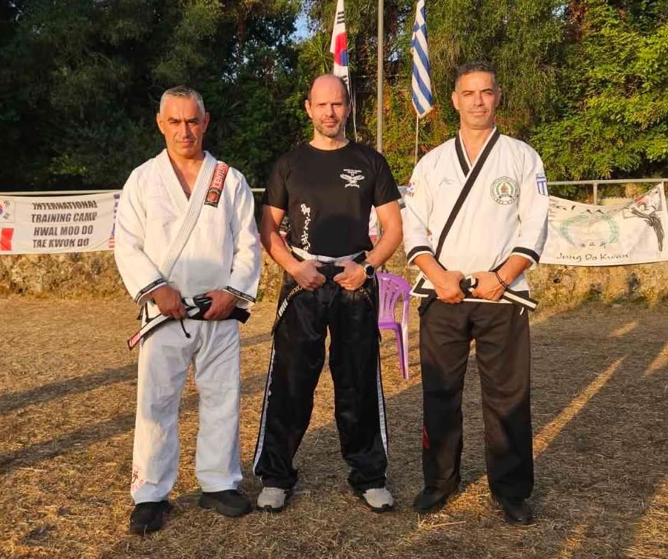 Απονομή 5oυ Dan Kickboxing στον Master Παναγιωτόπουλο