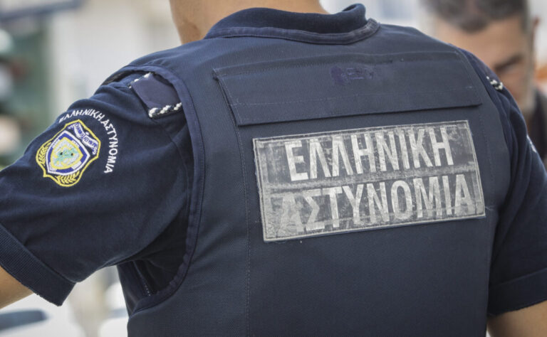 Συνελήφθησαν έξι μέλη εγκληματικής ομάδας σε Αχαΐα και Ηλεία που εμπλέκονται σε σοβαρά περιστατικά σε καταστήματα υγειονομικού ενδιαφέροντος