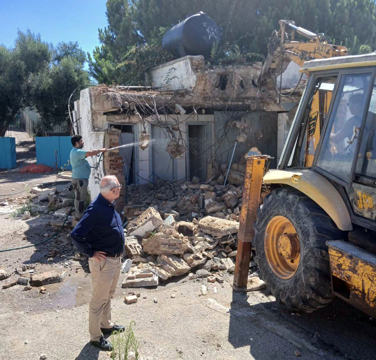 Ο Δήμος Πύργου κατεδάφισε παλιό κτίσμα στο προαύλιο του 2ου Δημοτικού Σχολείου
