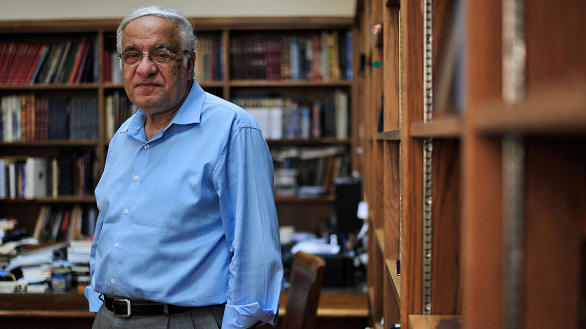 Δημοτικό Σχολείο του Παλαιού Φαλήρου θα ονομαστεί «Διονύσης Σιμόπουλος»