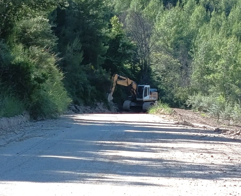 Εργασίες συντήρησης αγροτοδασικών δρόμων από τον Δήμο Πύργου