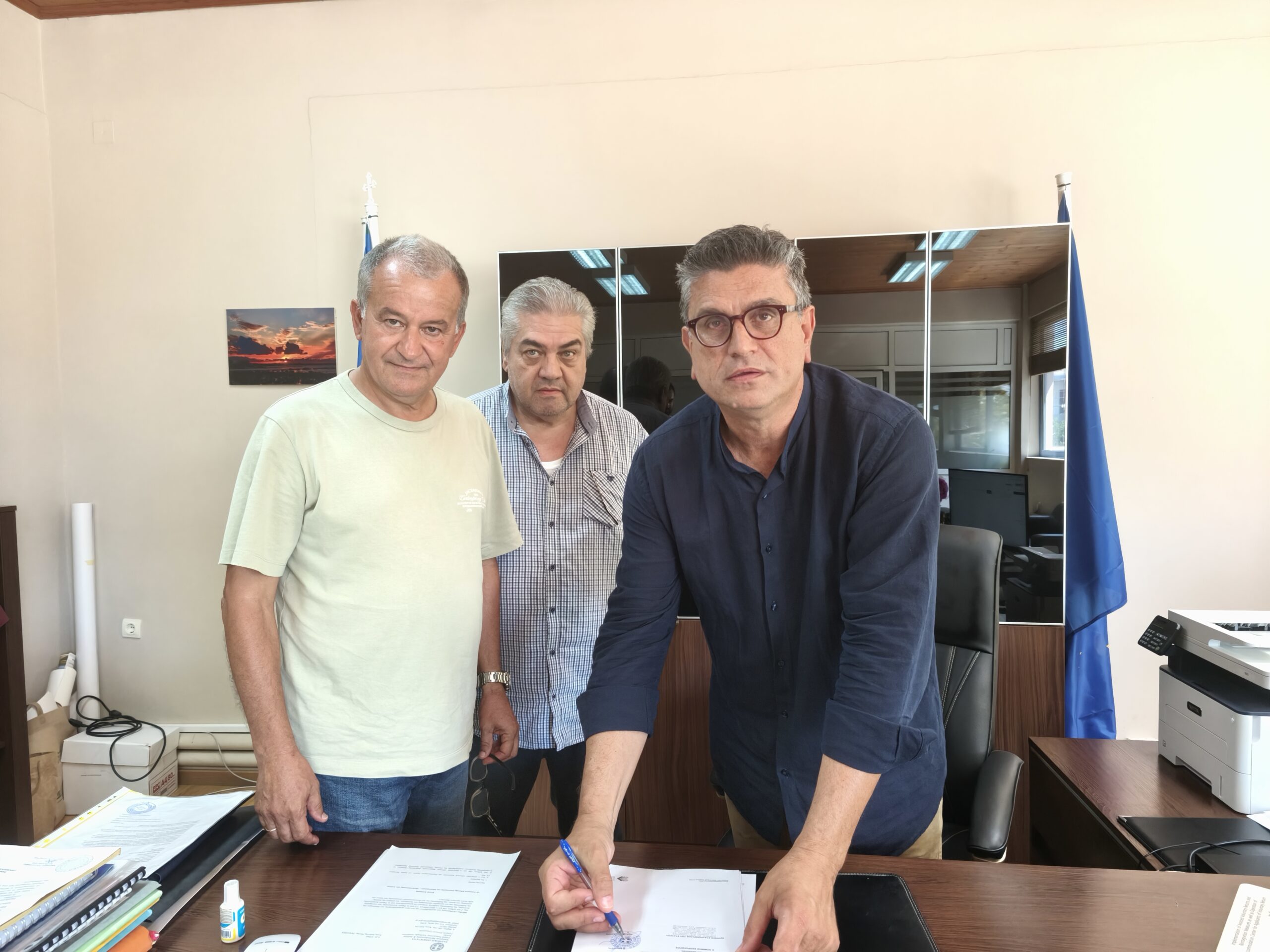 Υπεγράφη η σύμβαση για το έργο αντιπλημμυρικής θωράκισης στην Κοινότητα Μανωλάδας