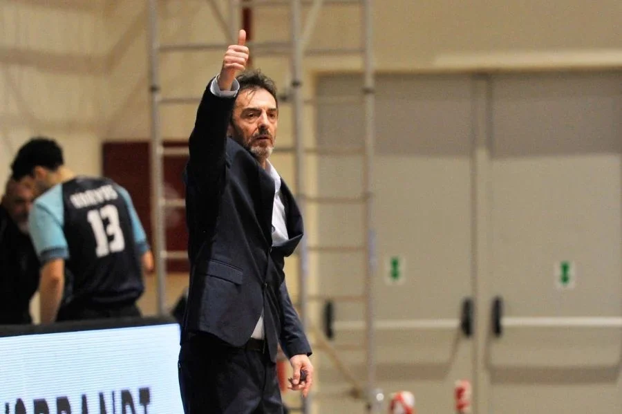 Γ. Μάνος: «Να χτίσουμε μια δυνατή ομάδα και να παίξουμε καλό μπάσκετ»