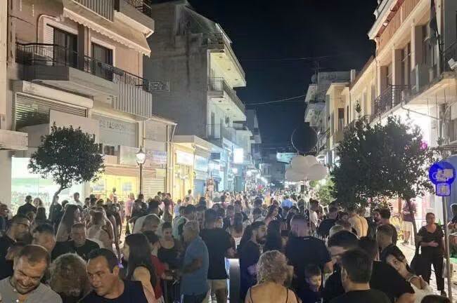 «Λευκή Νύχτα» Αμαλιάδας: Κοσμοσυρροή και εκρηκτική ατμόσφαιρα με τη Josephine