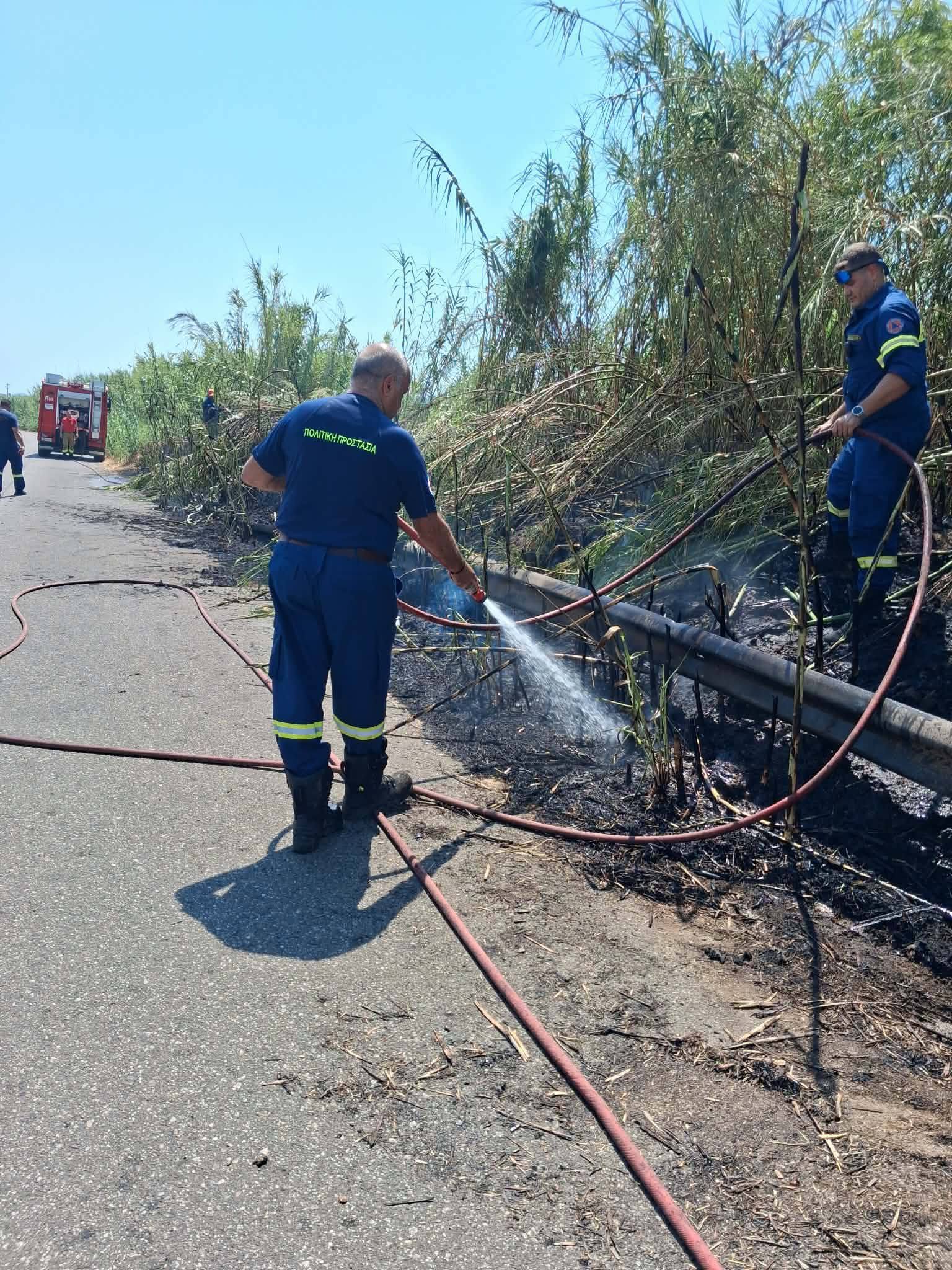 Υπό πλήρη έλεγχο φωτιά στην διασταύρωση της Ε.Ο. Αρχ. Ολυμπίας -Πύργου