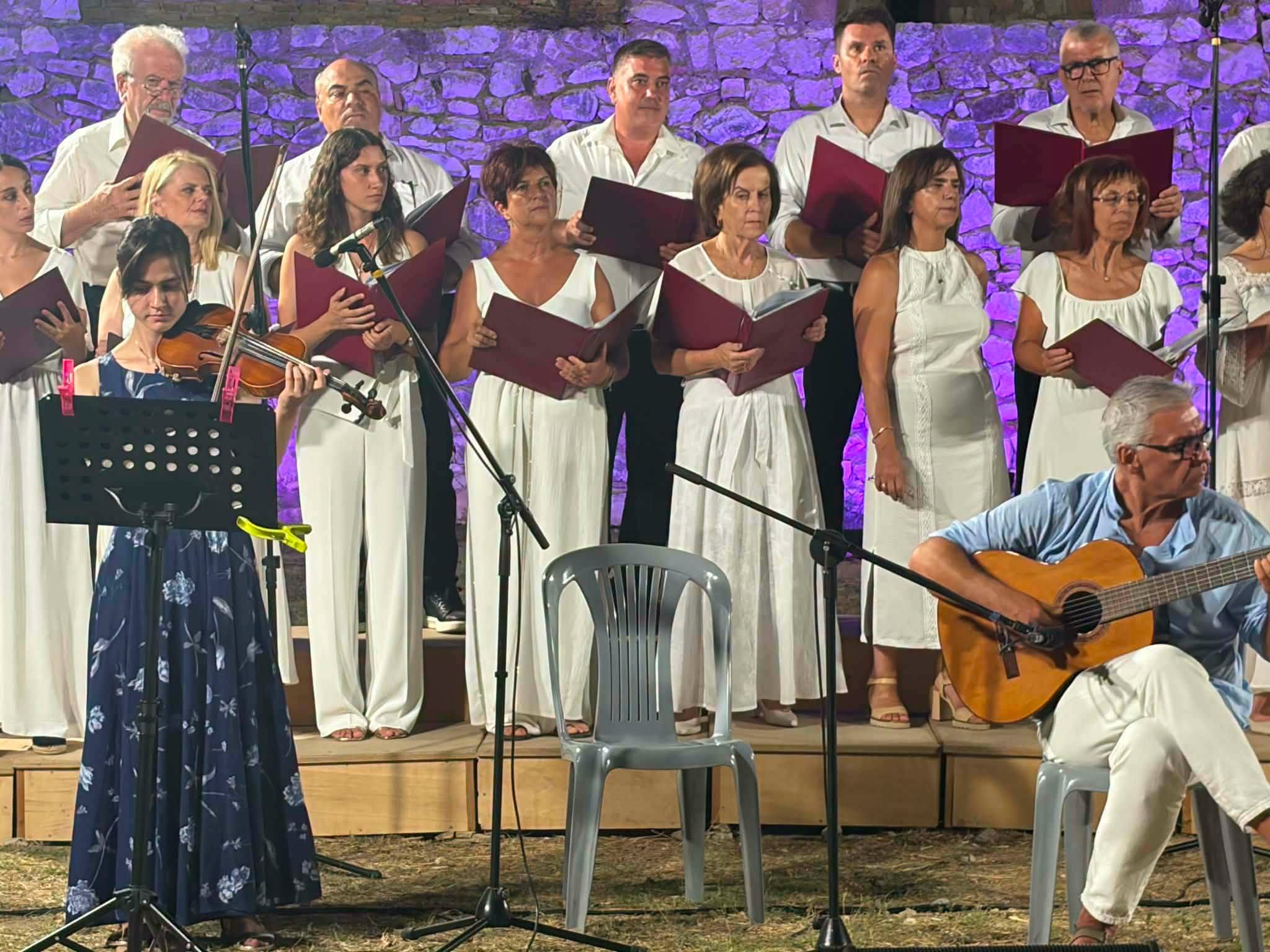 Μαγεύτηκε το κοινό στο Κάστρο Χλεμούτσι
