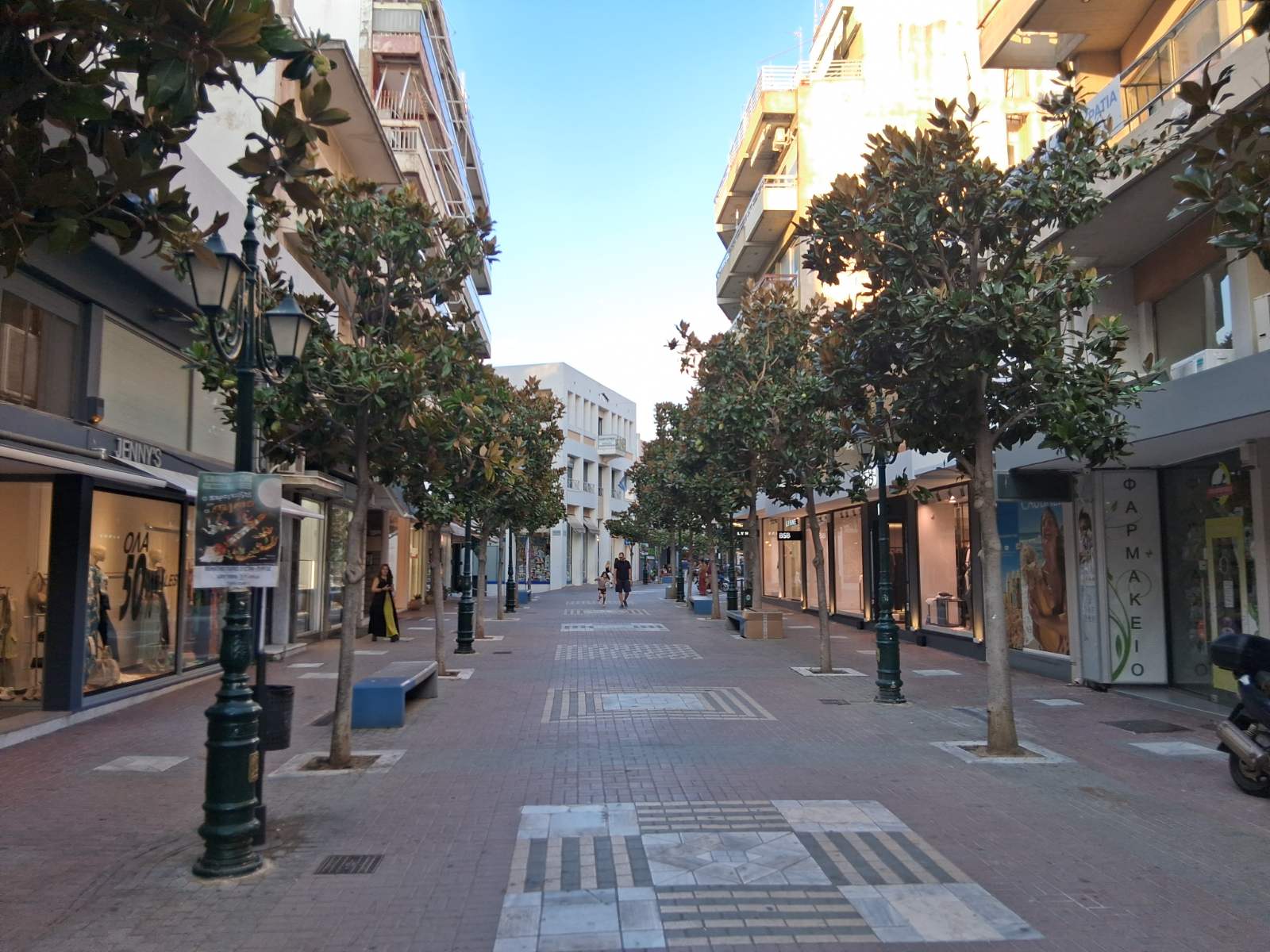 Μειωμένος ο τζίρος των θερινών εκπτώσεων