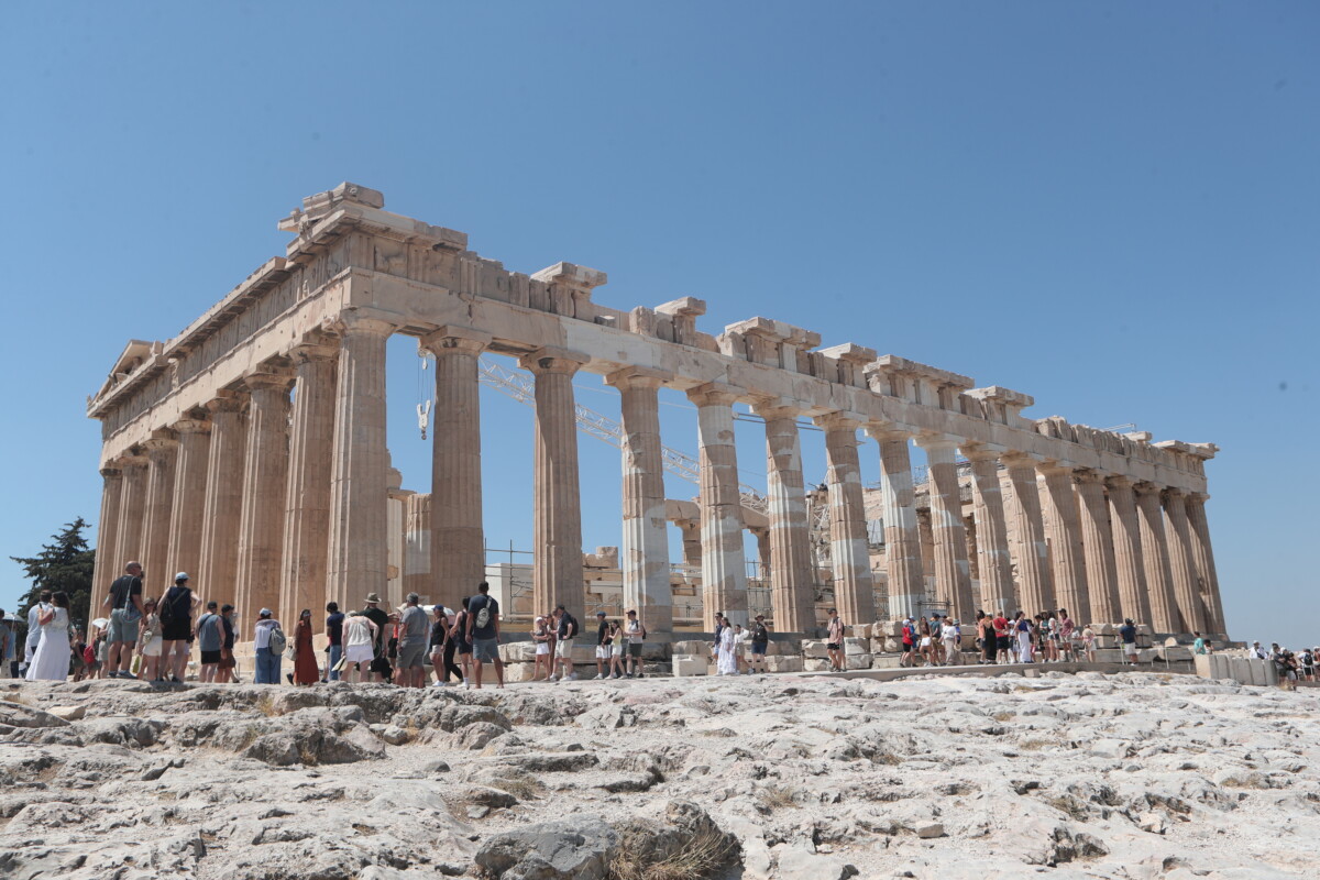ΕΛΣΤΑΤ / Επιβεβαιώνεται η μειωμένη επισκεψιμότητα σε μουσεία και αρχαιολογικούς χώρους – «Βουτιά» ακόμη και για την Ακρόπολη