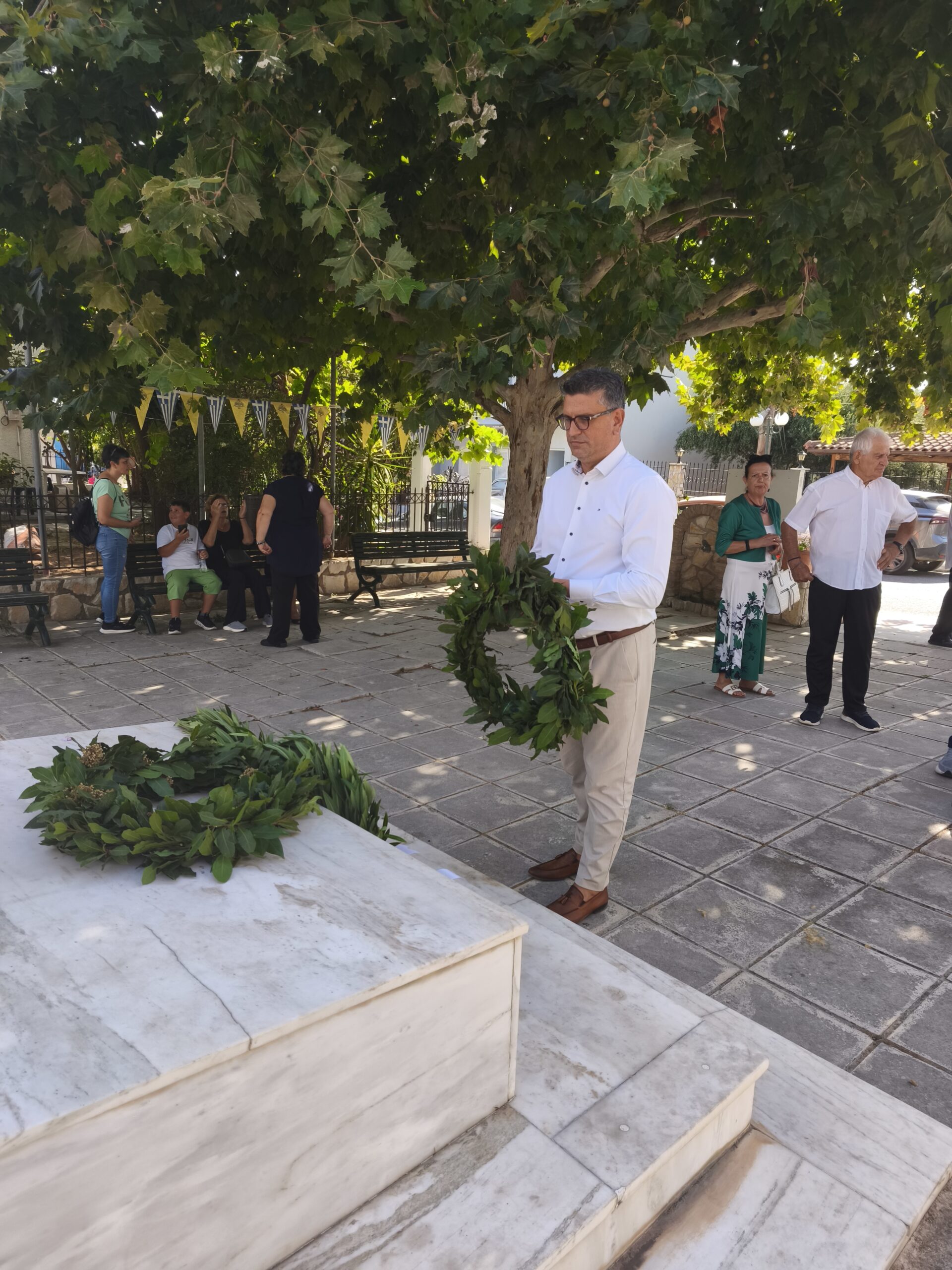 Τιμώντας τη Μνήμη των 800 Σφαγιασθέντων