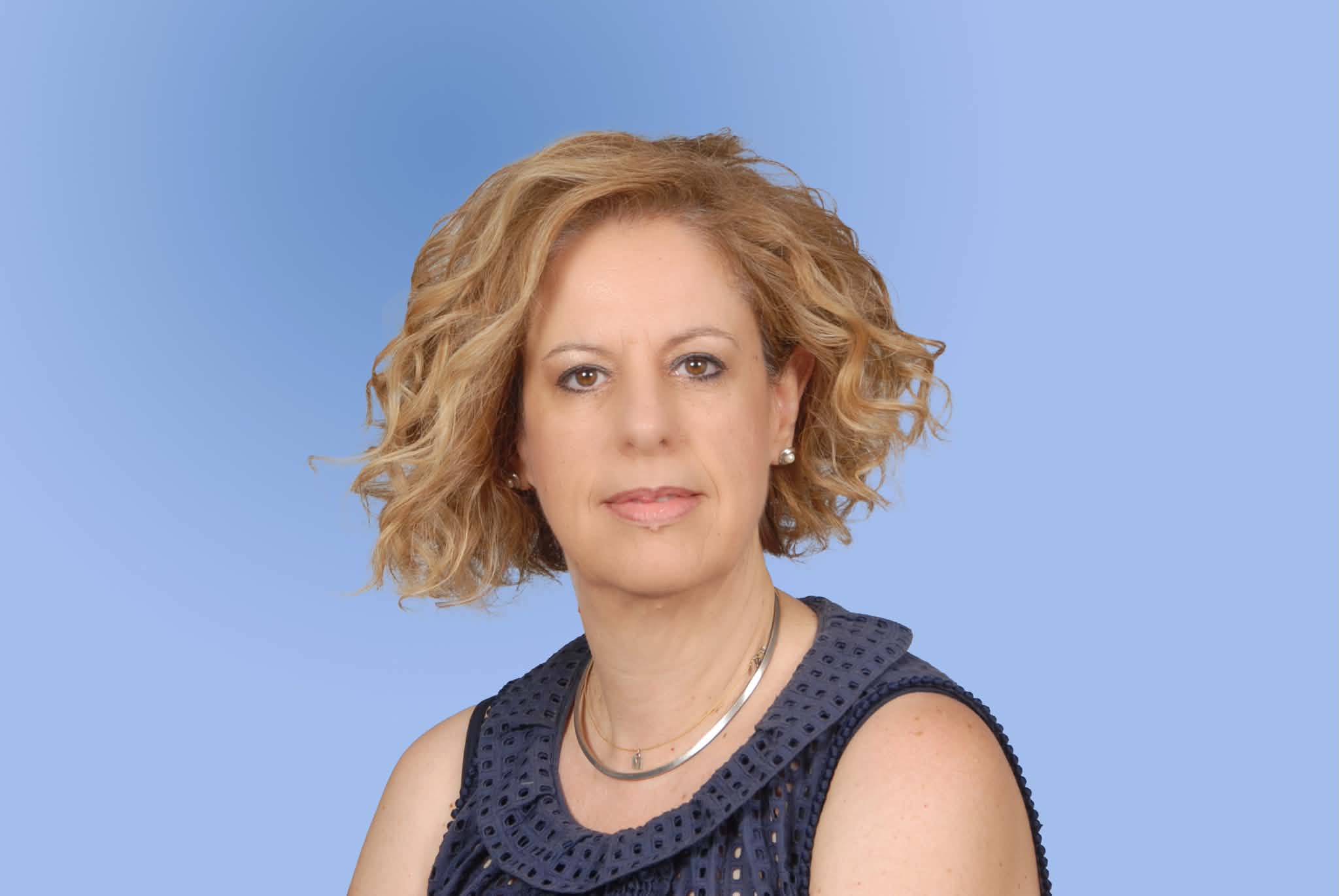 Μένια Παπουτσή: Μια νέα σχολική χρονιά αρχίζει – Με τον εκπαιδευτικό στο επίκεντρο