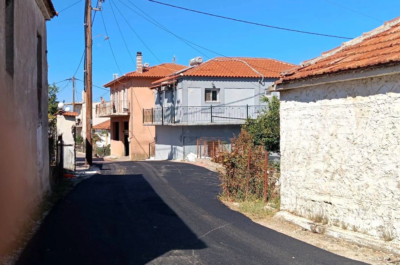 Συνεχίζεται με εντατικούς ρυθμούς το πρόγραμμα βελτίωσης της εσωτερικής οδοποιίας στη Δ.Ε. Πηνείας του Δήμου Ήλιδας