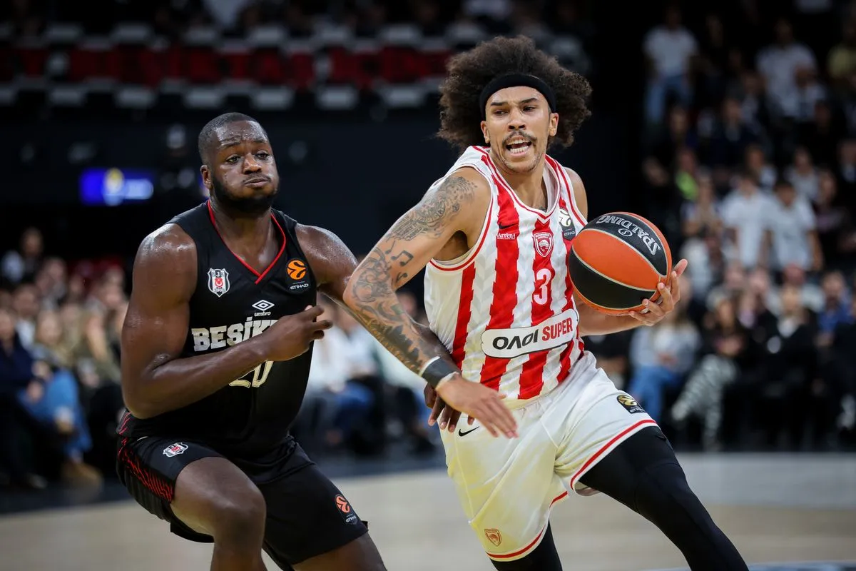 Μπεσίκτας – Ολυμπιακός 73-81: Θρίαμβος με Πλώτα, Γουορντ και οδοστρωτήρες στο πέντε [videos]