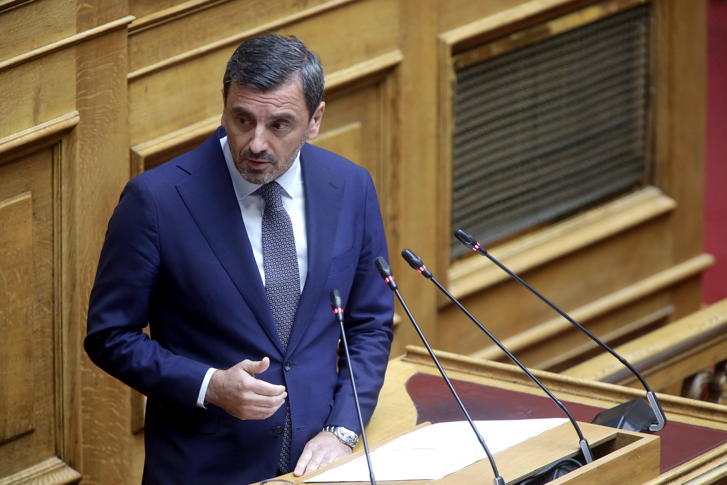 Ανδρ. Νικολακόπουλος: Ζητά ενιαία αντιμετώπιση για τις συντάξεις χηρείας του πρώην ΟΓΑ